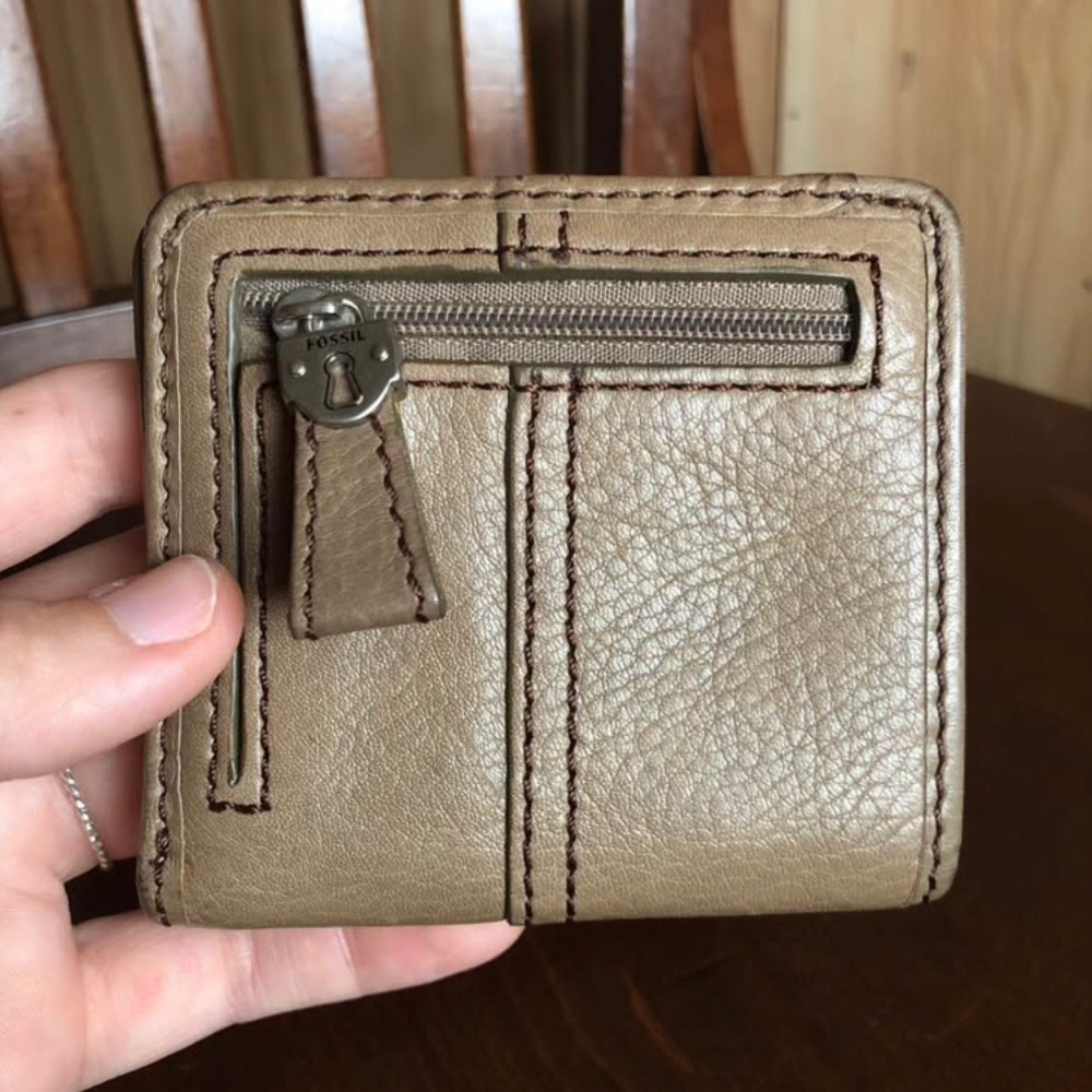 Vintage leather mini Fossil Madison wallet - Picture 2 of 7